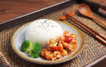 当小龙虾遇上盖浇饭，好吃到盘子都舔干净了！