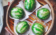 西瓜蛋黄肉松青团