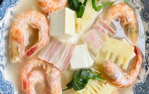 海虾豆腐腌笃鲜