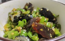 青椒碎爆皮蛋