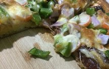 辣肠蟹肉棒披萨