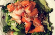 西兰花炒蟹肉棒