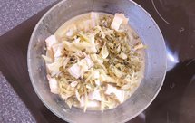 卖相与味道不匹配的酸菜炖五花肉