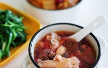 红菇莲子鸡汤