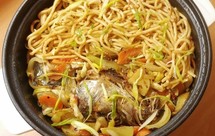 英国留学吃什么? 红烧鱼头蔬菜焖面(宿舍小电锅)