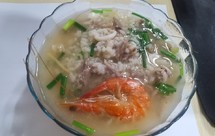 鲜鱿海虾瘦肉粥
