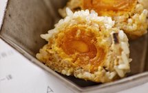 海鸭蛋黄珍珠丸子