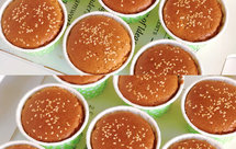 红糖红枣杯子蛋糕，暄软绵密枣香浓郁，简易全蛋打发，新手友好配方