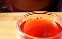 乌梅25g   山楂25g   甘草5g  陈皮5g  白茅根10g   洛神花(玫瑰茄)15g   干桂花1g   冰糖200g