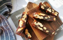 松仁枣泥核桃糕