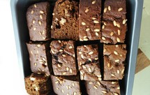 枣泥核桃松仁蛋糕