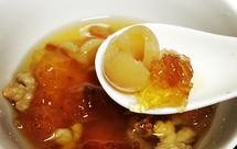 姨妈造访前的大补神汤 --------桃胶桂圆芡实汤