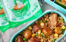 青花椒板栗排骨焖饭