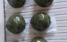 荠菜肉青团（大麦若叶）