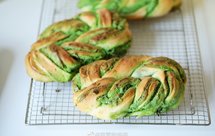 抹茶奶酥手撕面包