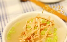 白萝卜鱿鱼干汤