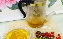 罗汉果菊花枸杞茶