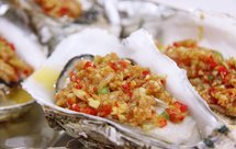 蒜蓉烤生蚝（万能好吃的蒜蓉辣椒酱）