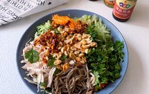 香辣鸡丝荞麦凉面