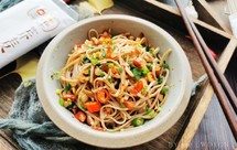 五分钟做好一碗【麻辣荞麦拌面】