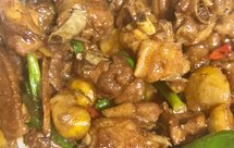 经典永流传的板栗烧鸡