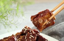 勾胃的话梅排骨