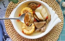 秋冬进补养生の玉米山药青口贝排骨汤