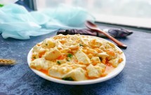 鲜嫩多汁超级下饭的蟹黄豆腐