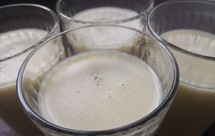 小美鹰嘴豆豆浆&黑豆豆浆