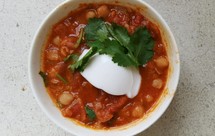 超简单的纯素番茄咖喱鹰嘴豆