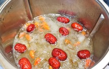 桃胶皂角米雪燕银耳羹·小美版