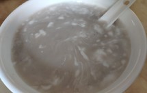 椰汁芋头鸡头米糖水