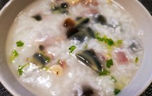 咸鸭肉皮蛋粥