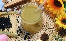 「黑豆枸杞豆浆」滋脾补肾饮